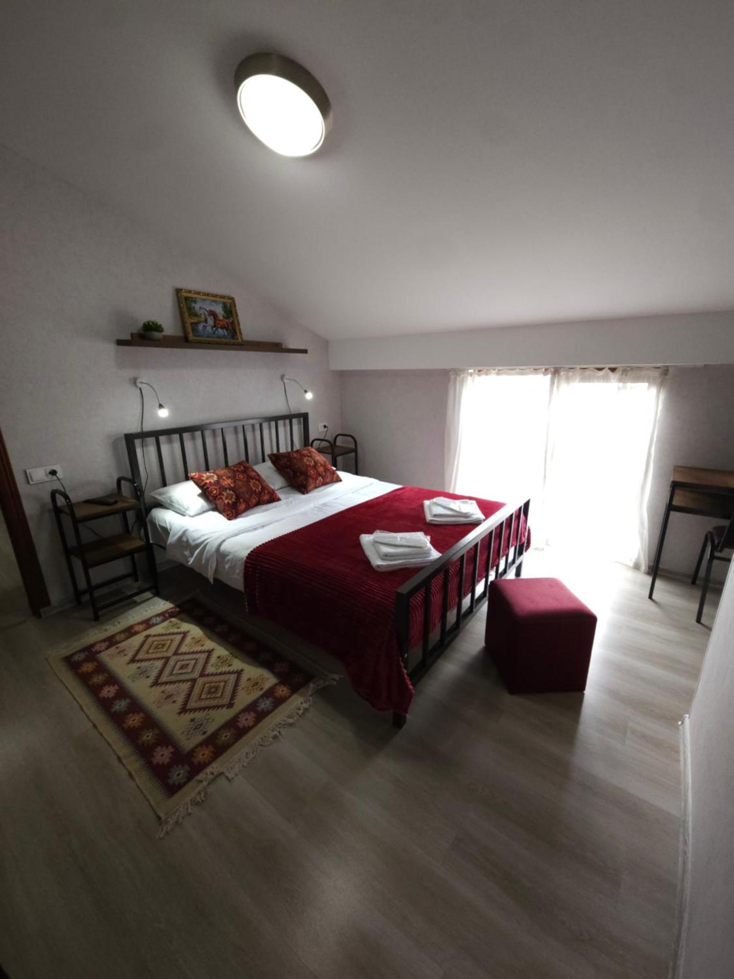 Hotel Tradicia Tbilisi Zewnętrze zdjęcie